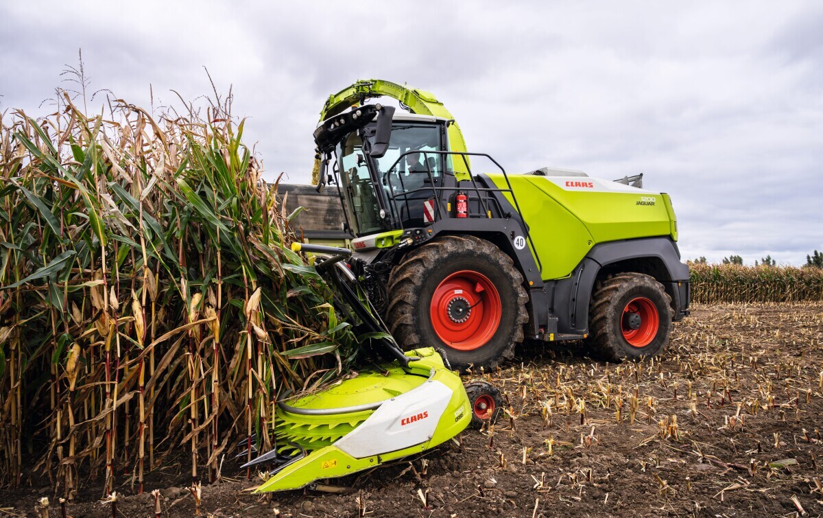 claas-kombajn-jaguar-1000-9 Zahvaljujući novoj konstrukciji, rezanje je učinkovitije, tiše i energetski povoljnije