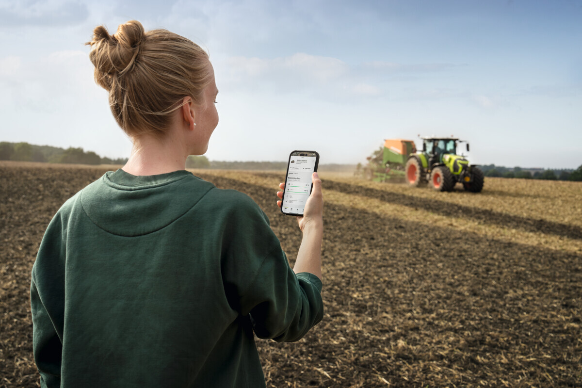 Arion 6 Cmatic potpuno je kompatibilan s platformom Claas Connect