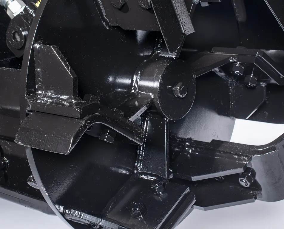 GR-70-blades-featured-equipment-1