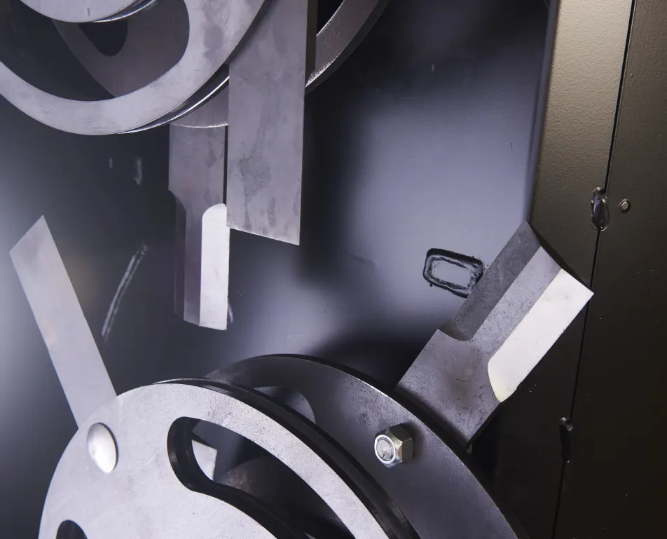 blade-system-featured-equipment-3 rc 102