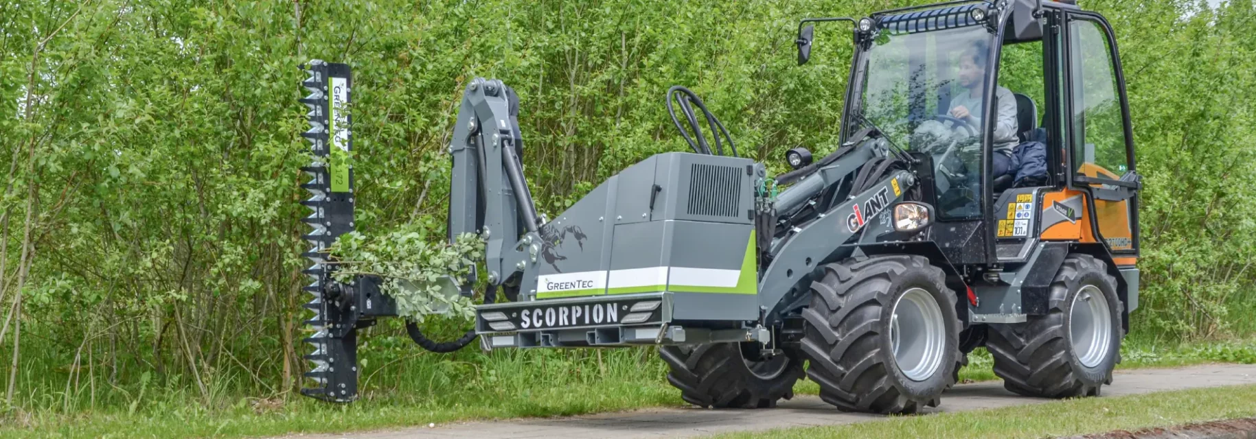 boom-mowers-image-slider-desktop-2-1829x640