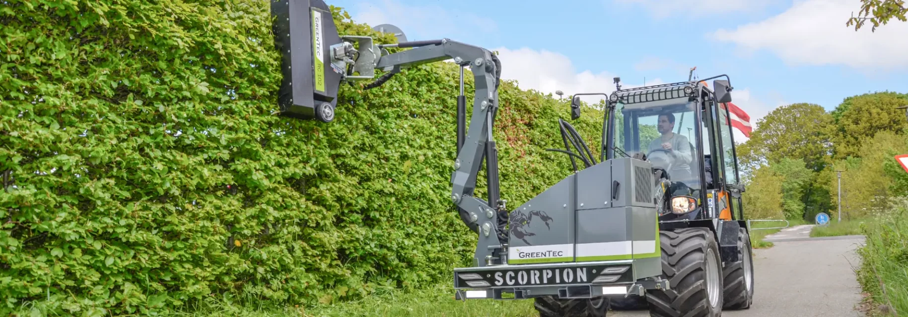 boom-mowers-image-slider-desktop-6-1829x640
