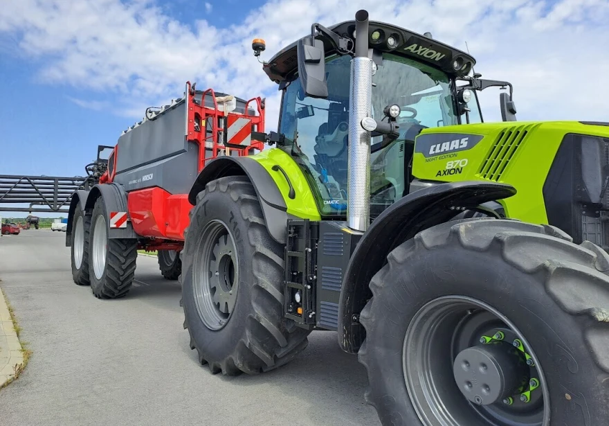 jerkovic-premijerno-predstavio-horsch-leeb-xeric-fs-pneumatski-rasipac-15-880x615-1 claas