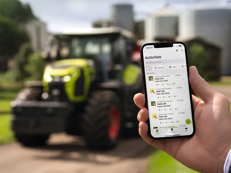 claas.connect.axion CLAAS connect: Opuštenije upravljanje zahvaljujući online dokumentaciji i upravljanju referentnim tragovima uz CLAAS connect.